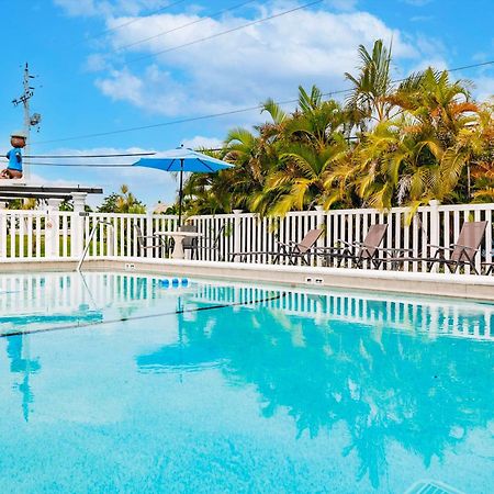 2 Bed Cottage With Pool, Close To Beach! Bbq Grills & Patio Форт Майерс Экстерьер фото